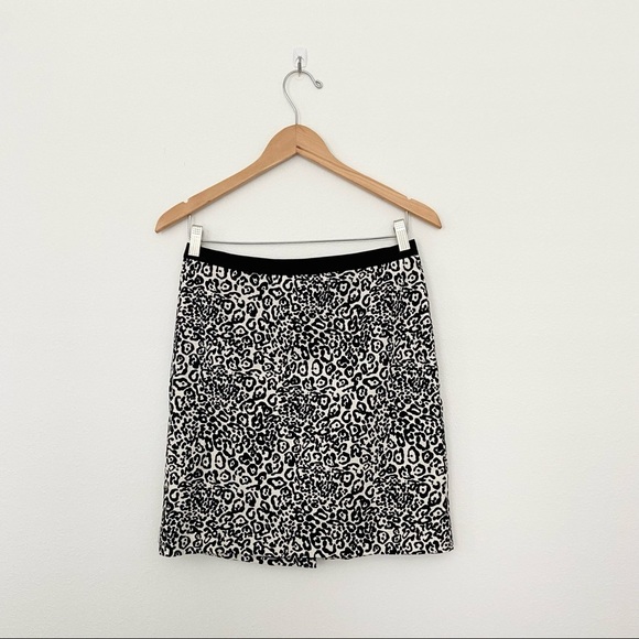 Ann Taylor leopard print pencil skirt 8 P - Picture 8 of 13